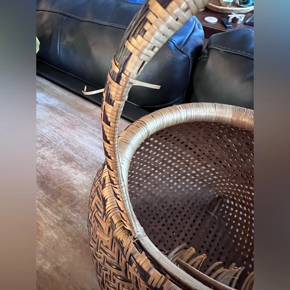 ❤️ Antique Handled Basket 🖤🖤🖤